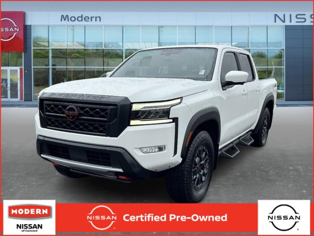2024 Nissan Frontier PRO-4X Crew Cab 4WD