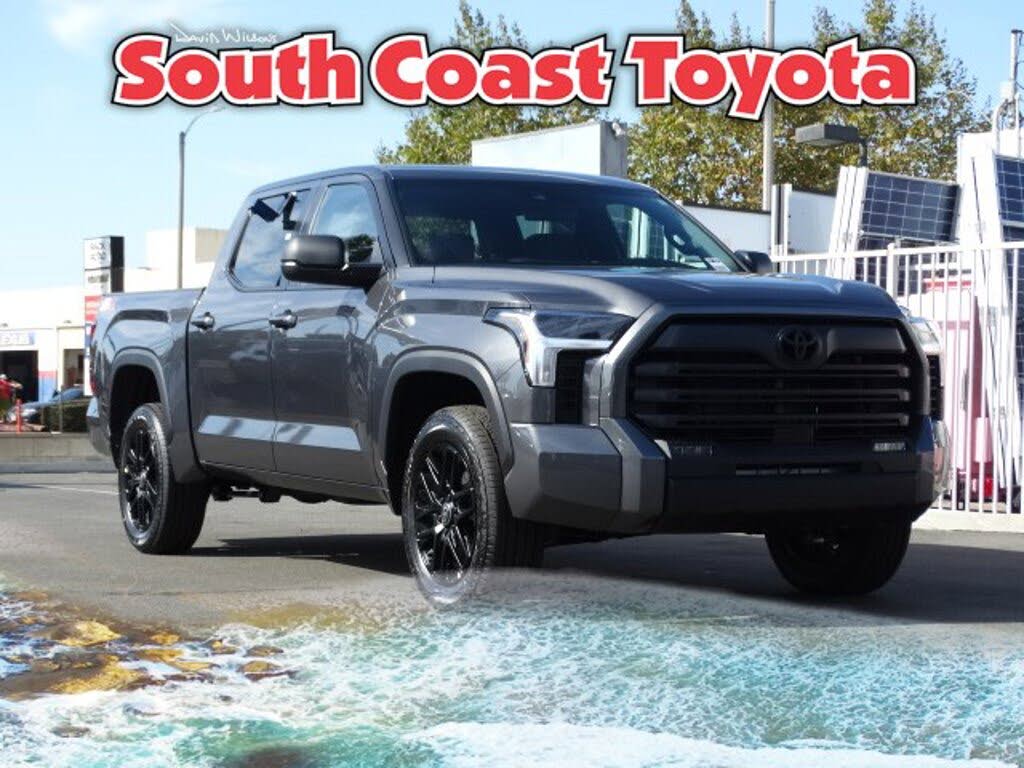 2026 Toyota Tundra SR5 CrewMax Cab 4WD
