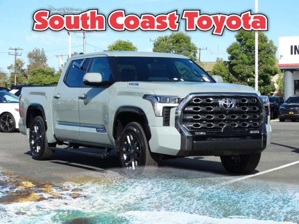 2026 Toyota Tundra Hybrid Platinum HV CrewMax Cab 4WD