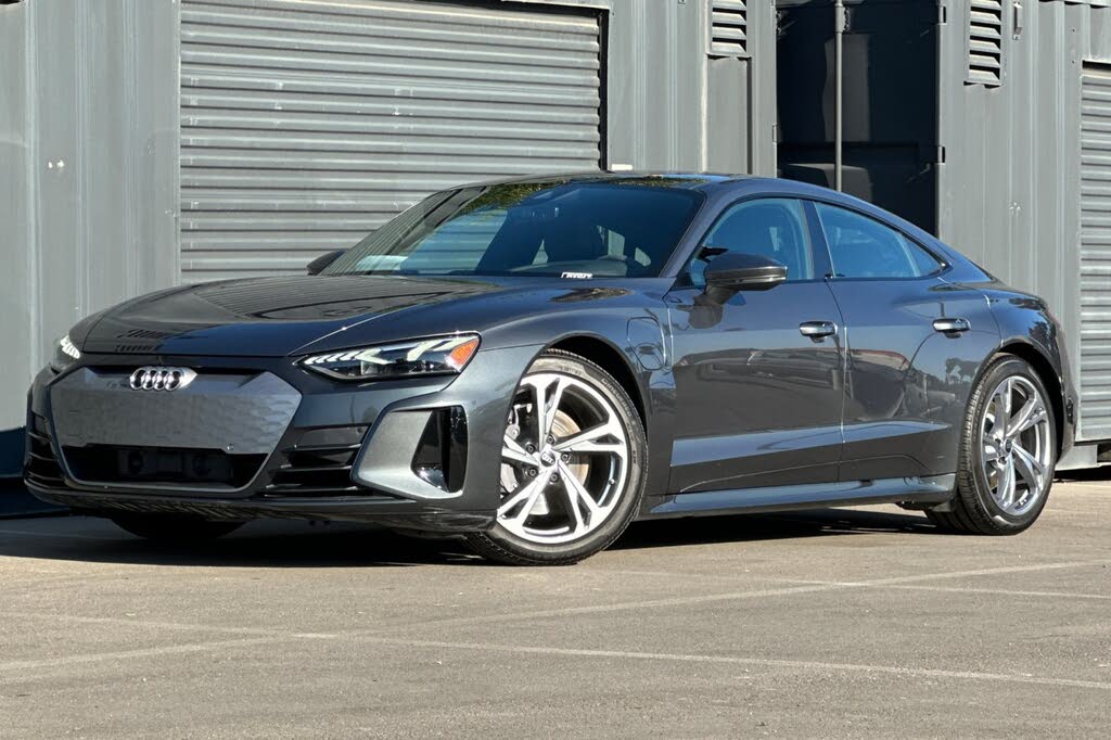 2022 Audi e-tron GT Premium Plus quattro AWD