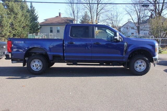 2026 Ford F-350 Super Duty XL Crew Cab 4WD