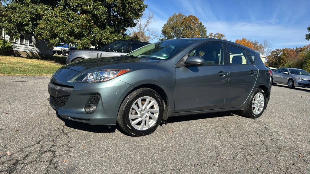 2012 Mazda MAZDA3 i Touring Hatchback