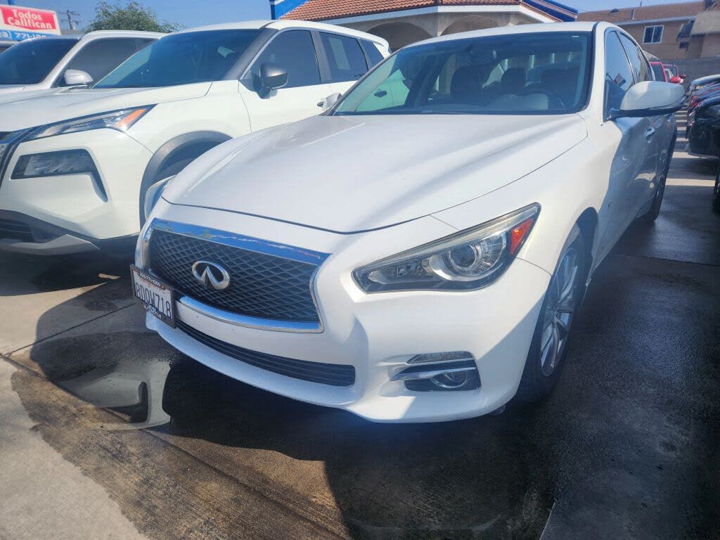 2014 INFINITI Q50 3.7 Premium RWD