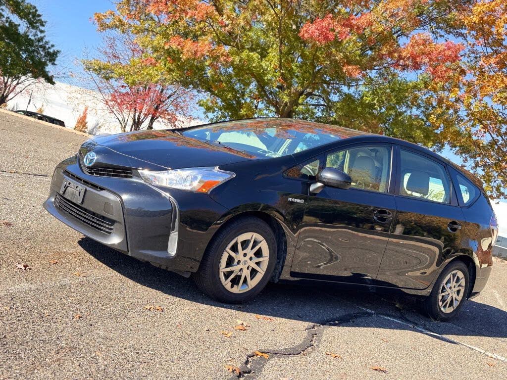 2015 Toyota Prius v Four FWD
