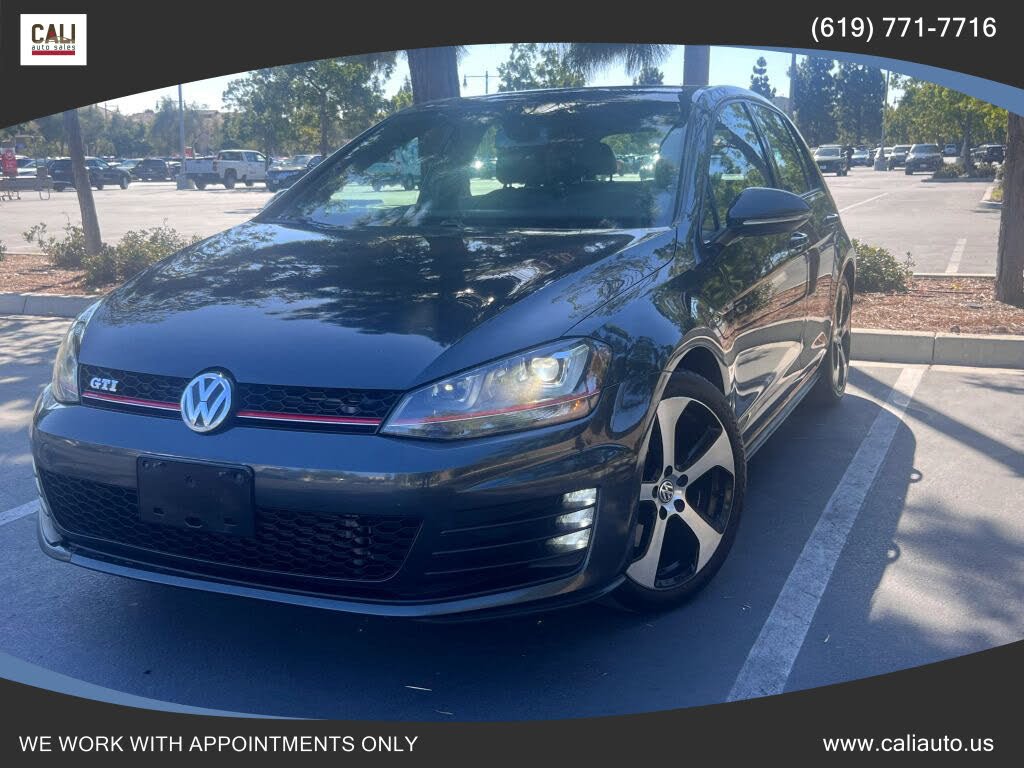 2016 Volkswagen Golf GTI 2.0T SE 4-Door FWD