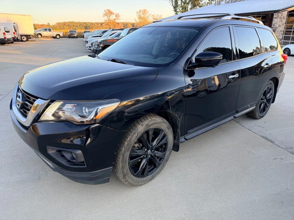 2017 Nissan Pathfinder Platinum
