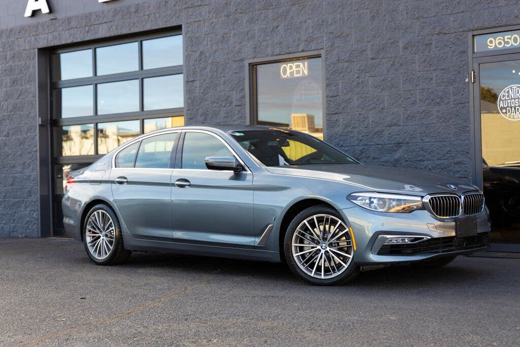 2018 BMW 5 Series 530e xDrive iPerformance Sedan AWD