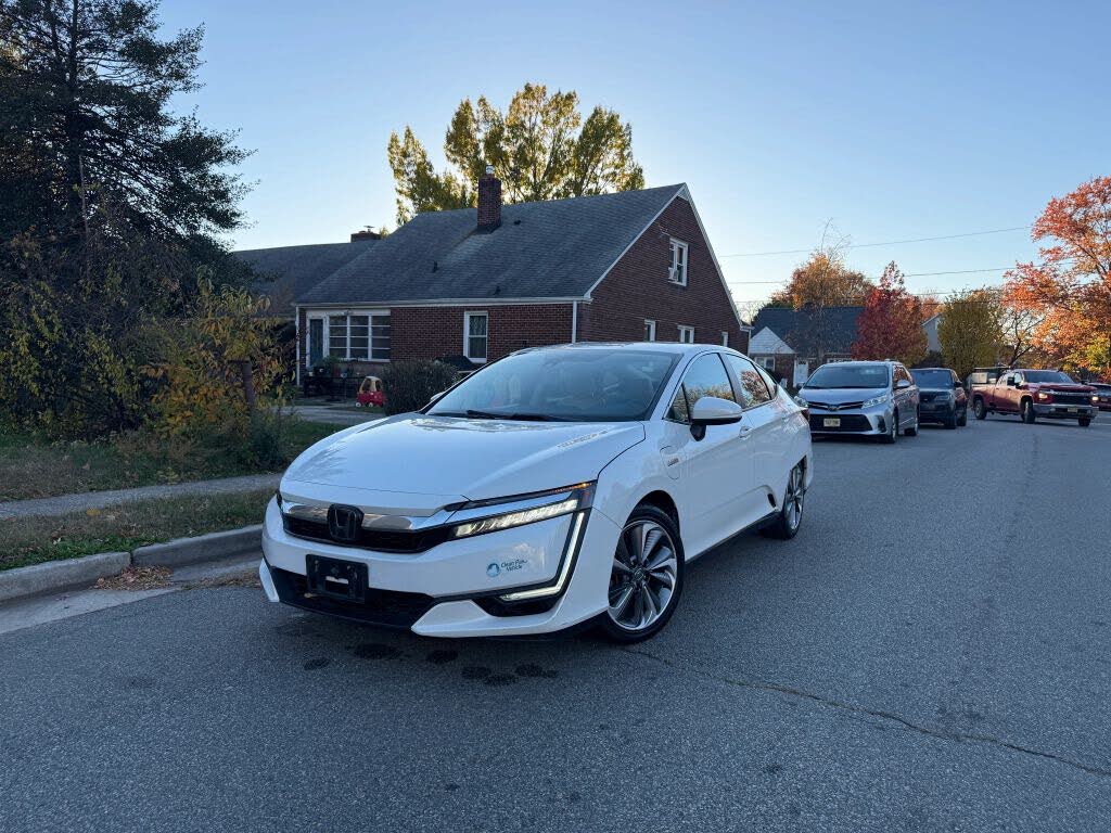 2018 Honda Clarity Hybrid Plug-In Touring FWD