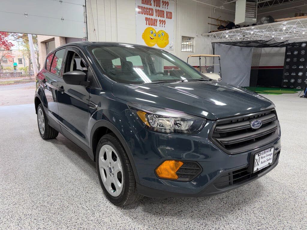 2019 Ford Escape S FWD