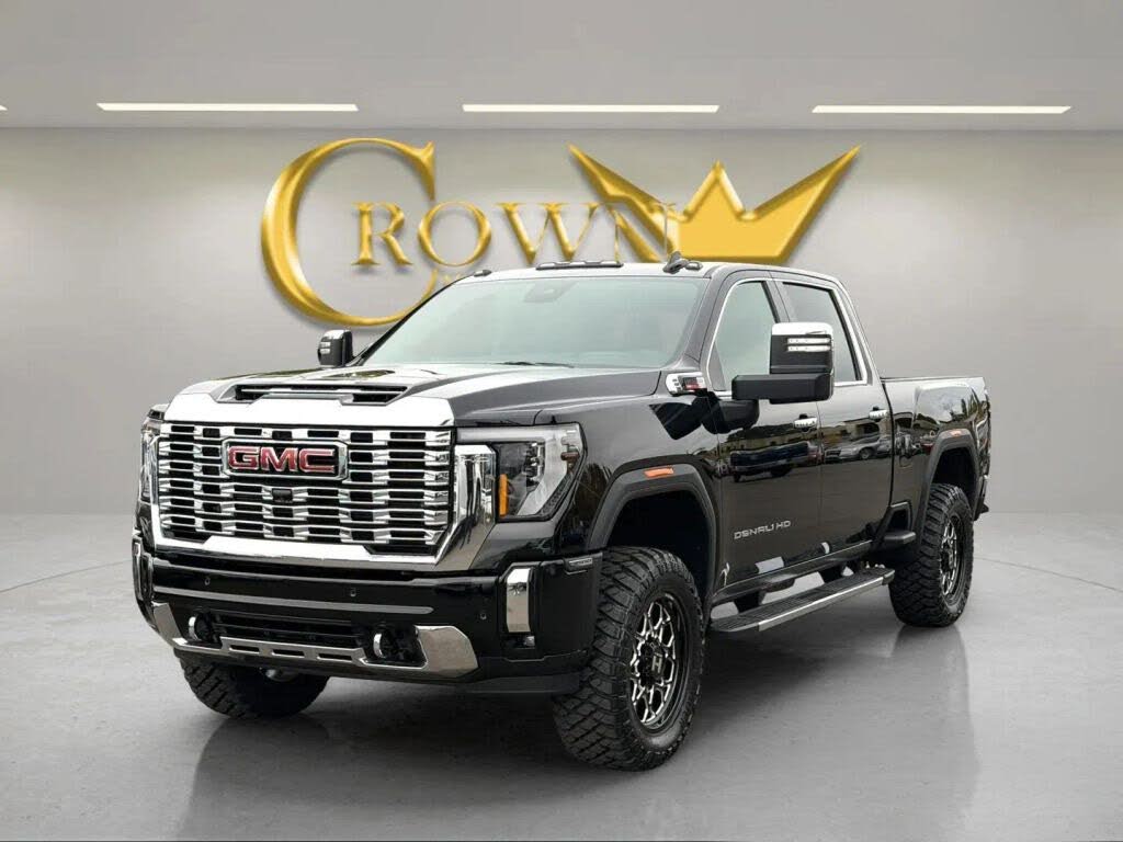 2025 GMC Sierra 3500HD Denali Crew Cab 4WD