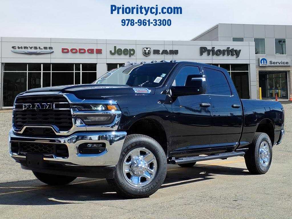 2025 RAM 2500 Tradesman Crew Cab 4WD