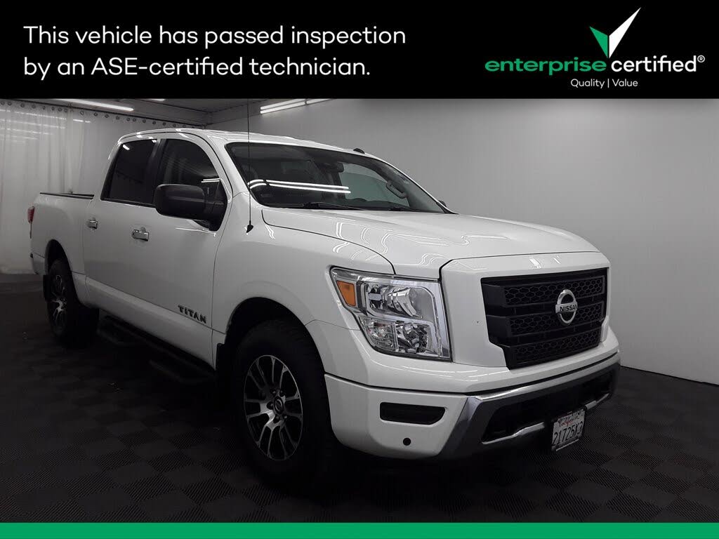2021 Nissan Titan SV Crew Cab 4WD