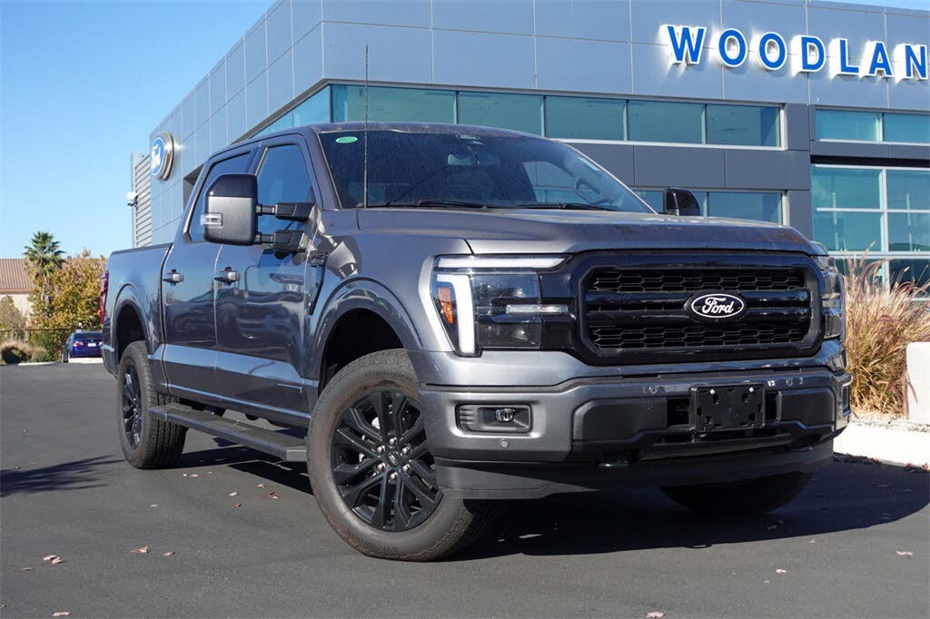 2025 Ford F-150 Lariat SuperCrew 4WD