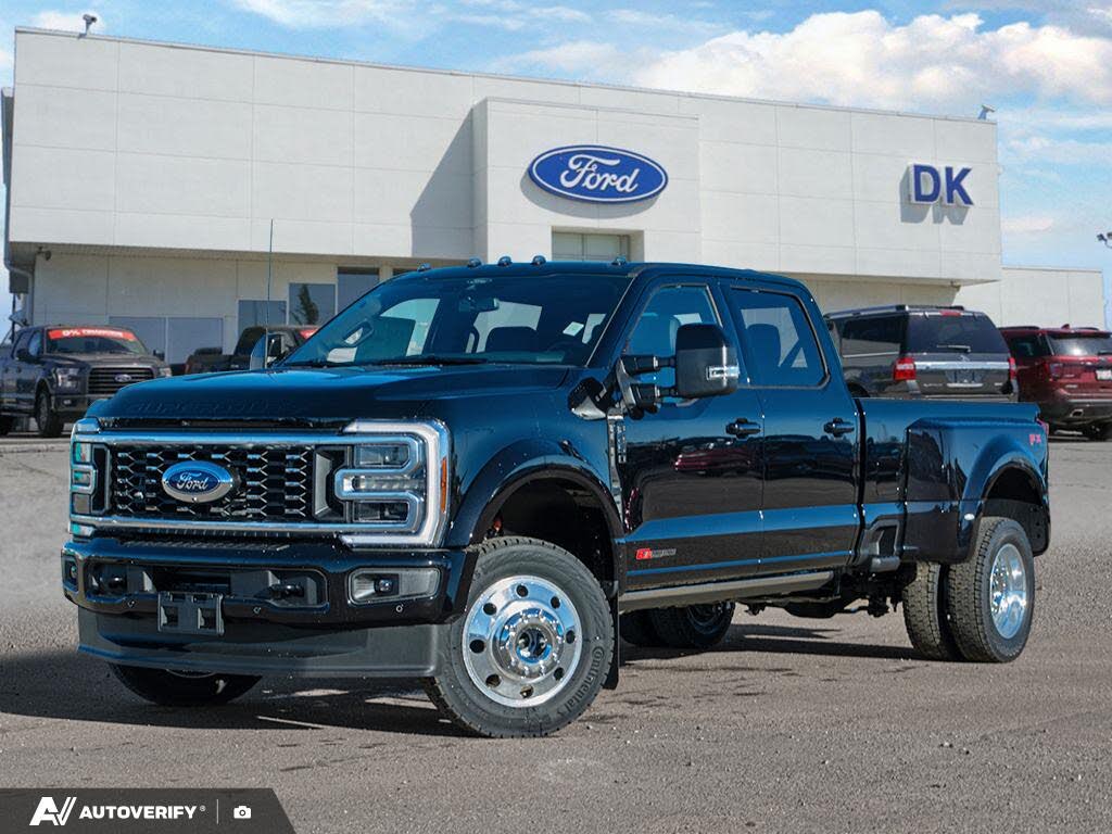 2026 Ford F-450 Super Duty Platinum Crew Cab LB DRW 4WD