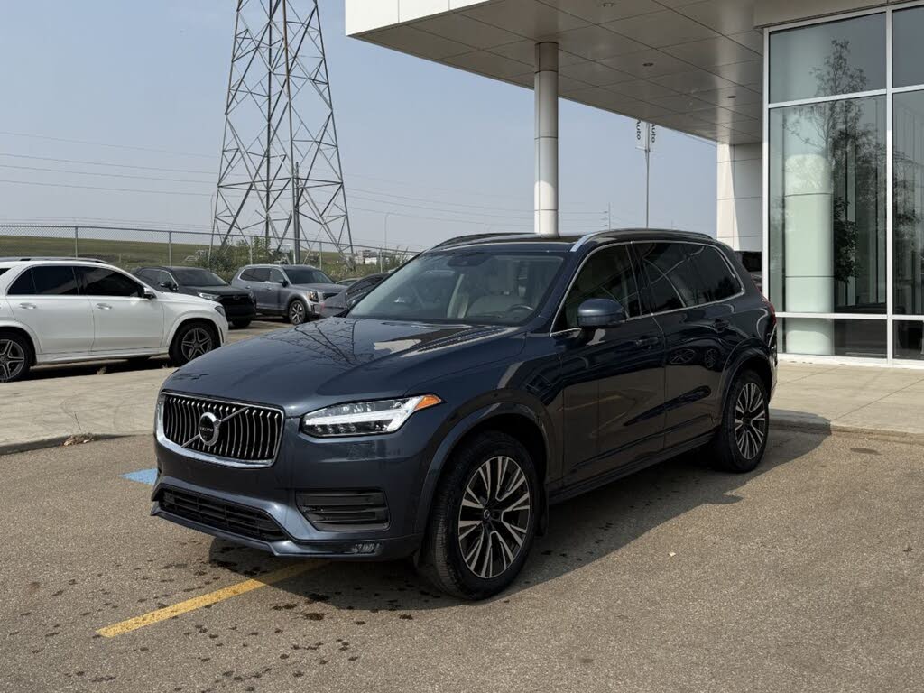 2021 Volvo XC90 T6 Momentum 7-Passenger AWD