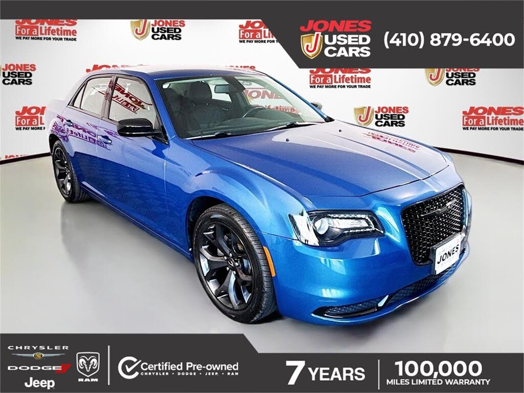 2021 Chrysler 300 Touring RWD