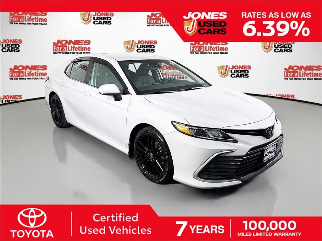 2022 Toyota Camry LE FWD