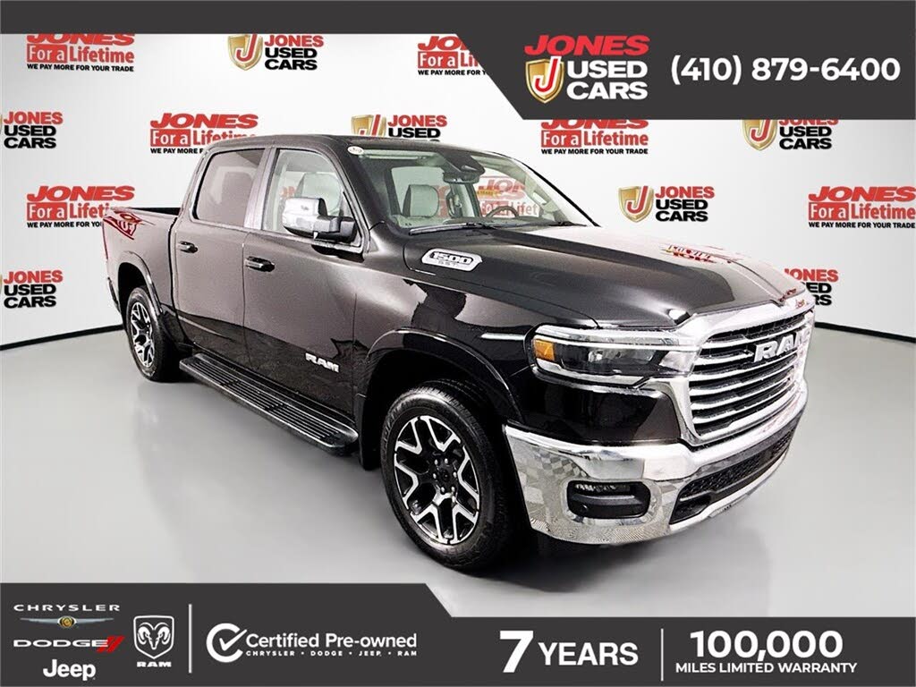 2025 RAM 1500 Laramie Crew Cab 4WD