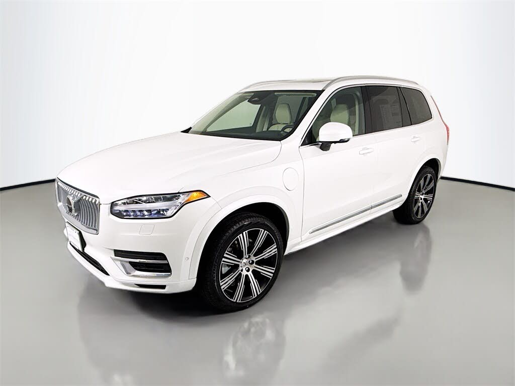 2025 Volvo XC90 Recharge T8 Plus Bright Theme 7-Passenger eAWD