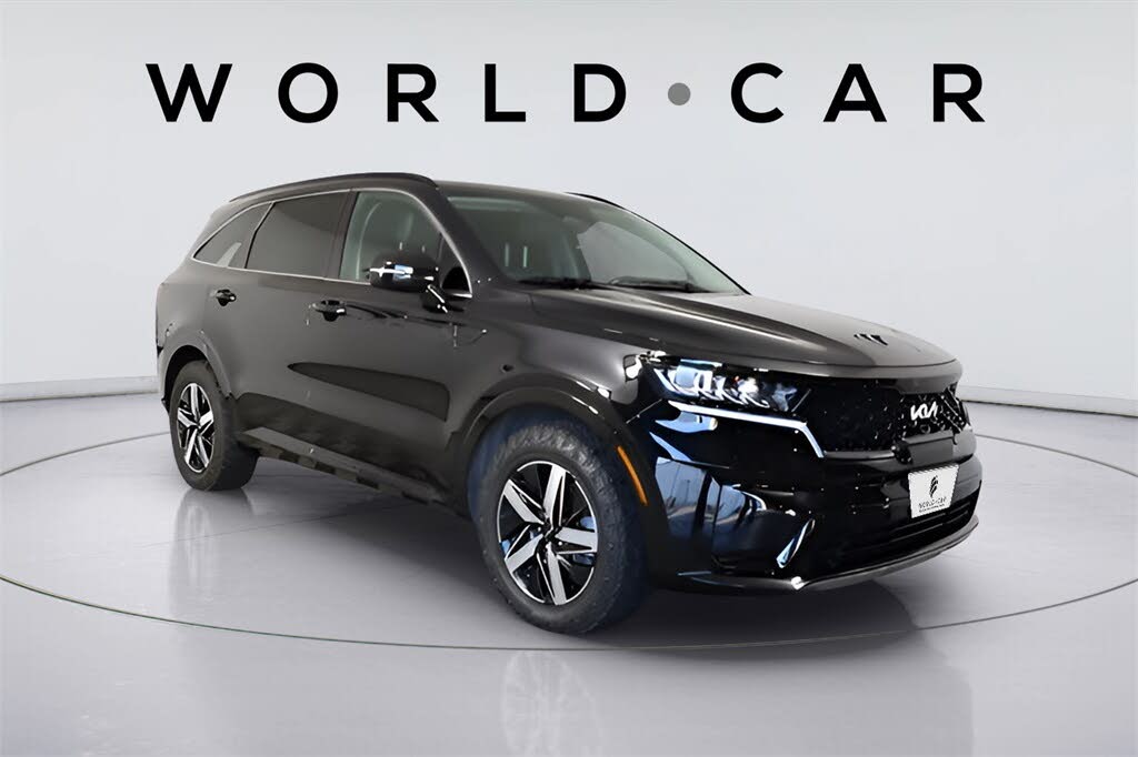 2022 Kia Sorento S FWD