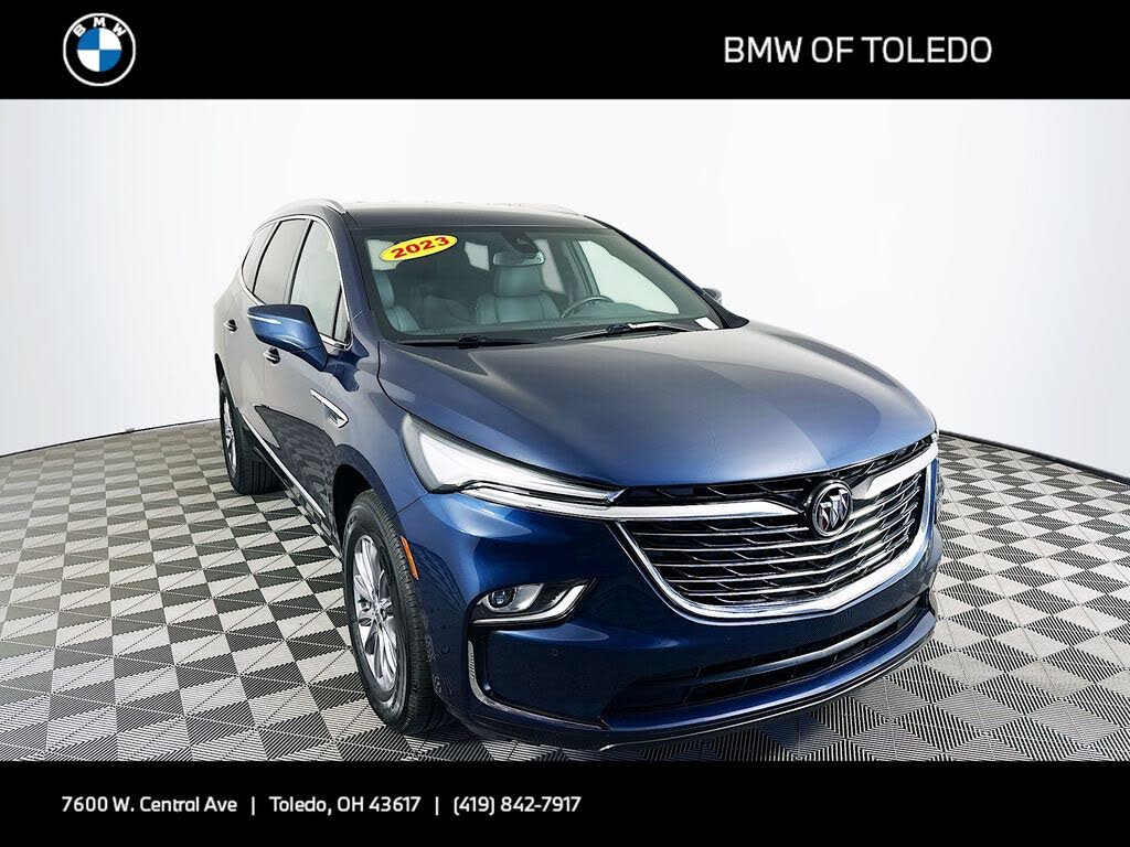 2023 Buick Enclave Essence FWD