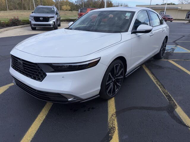 2025 Honda Accord Hybrid Touring FWD