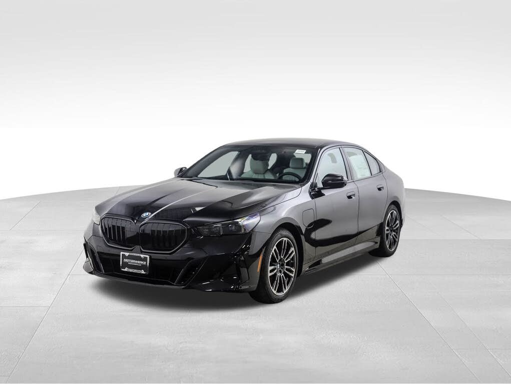 2026 BMW 5 Series 550e xDrive