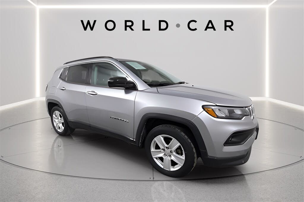 2022 Jeep Compass Latitude FWD