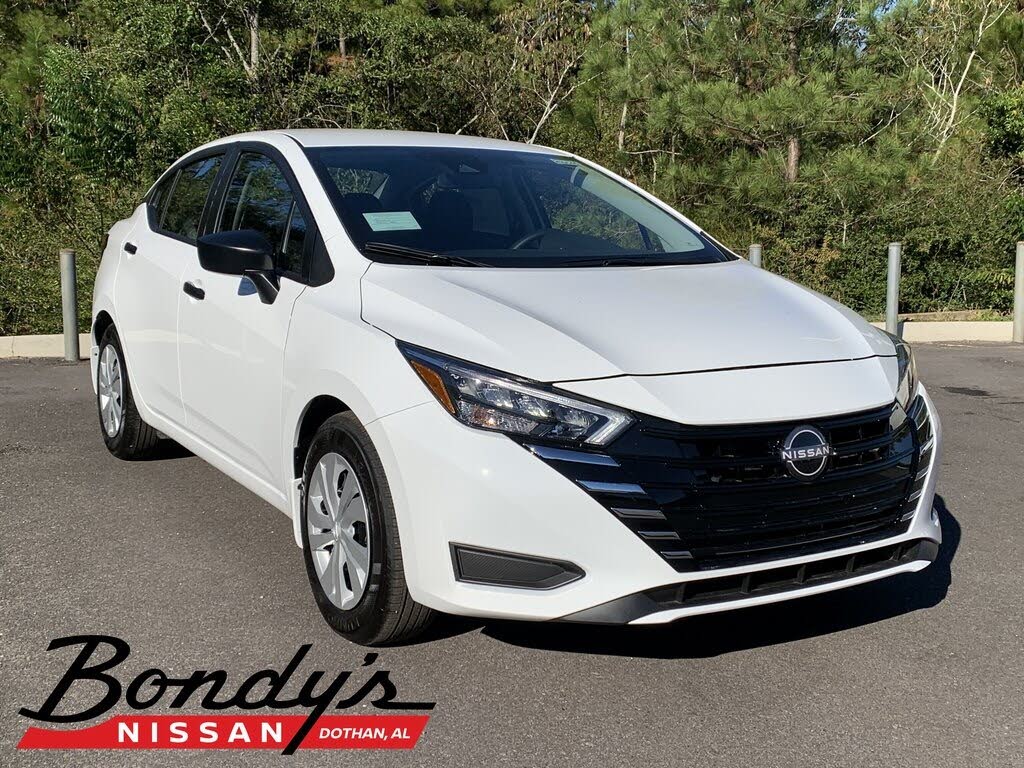 2025 Nissan Versa S FWD