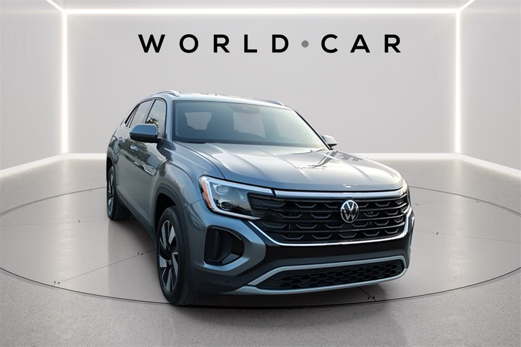2025 Volkswagen Atlas Cross Sport SE FWD with Technology