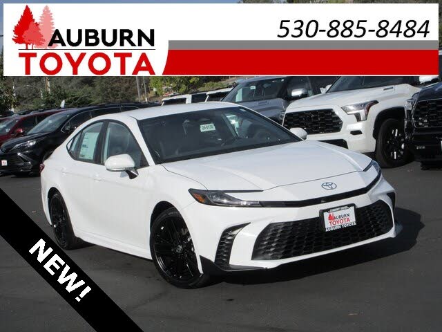 2026 Toyota Camry SE FWD