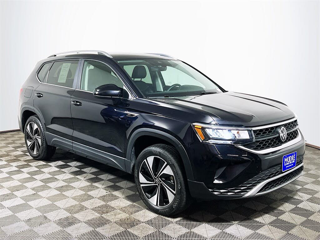 2024 Volkswagen Taos SE 4Motion