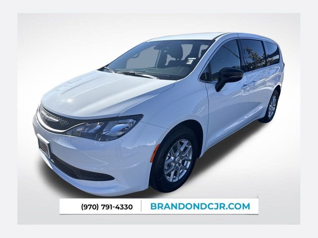 2026 Chrysler Voyager LX FWD