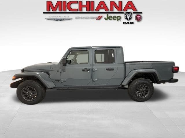 2026 Jeep Gladiator Sport S Crew Cab 4WD