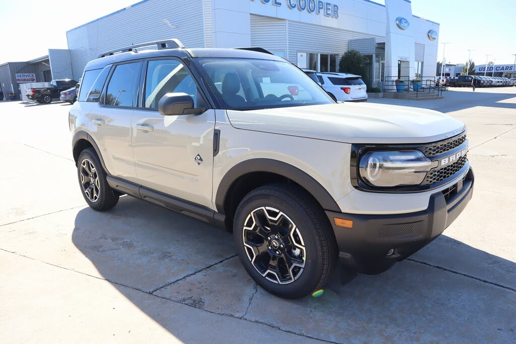 2025 Ford Bronco Sport Outer Banks AWD