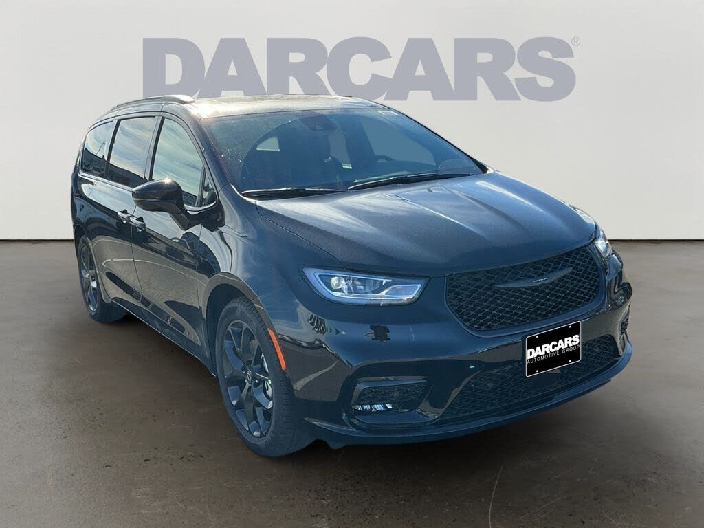 2026 Chrysler Pacifica Limited FWD