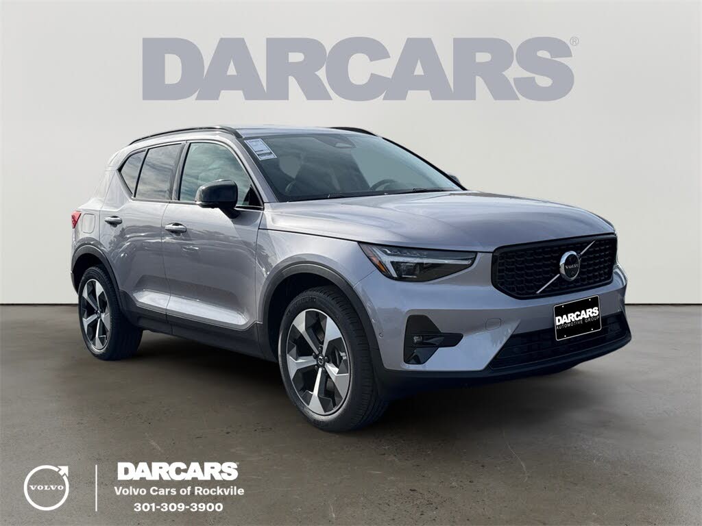 2026 Volvo XC40 B5 Plus AWD