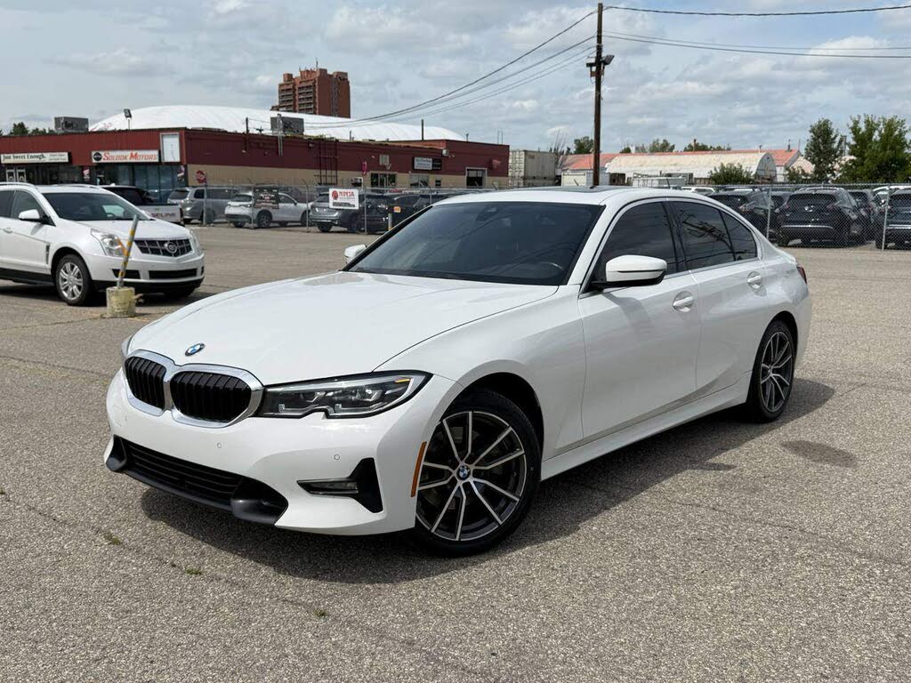 BMW 3 Series 330i xDrive AWD 2022