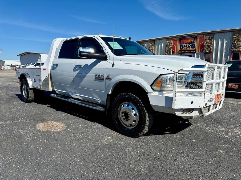2017 RAM 3500 Laramie Crew Cab LB DRW 4WD