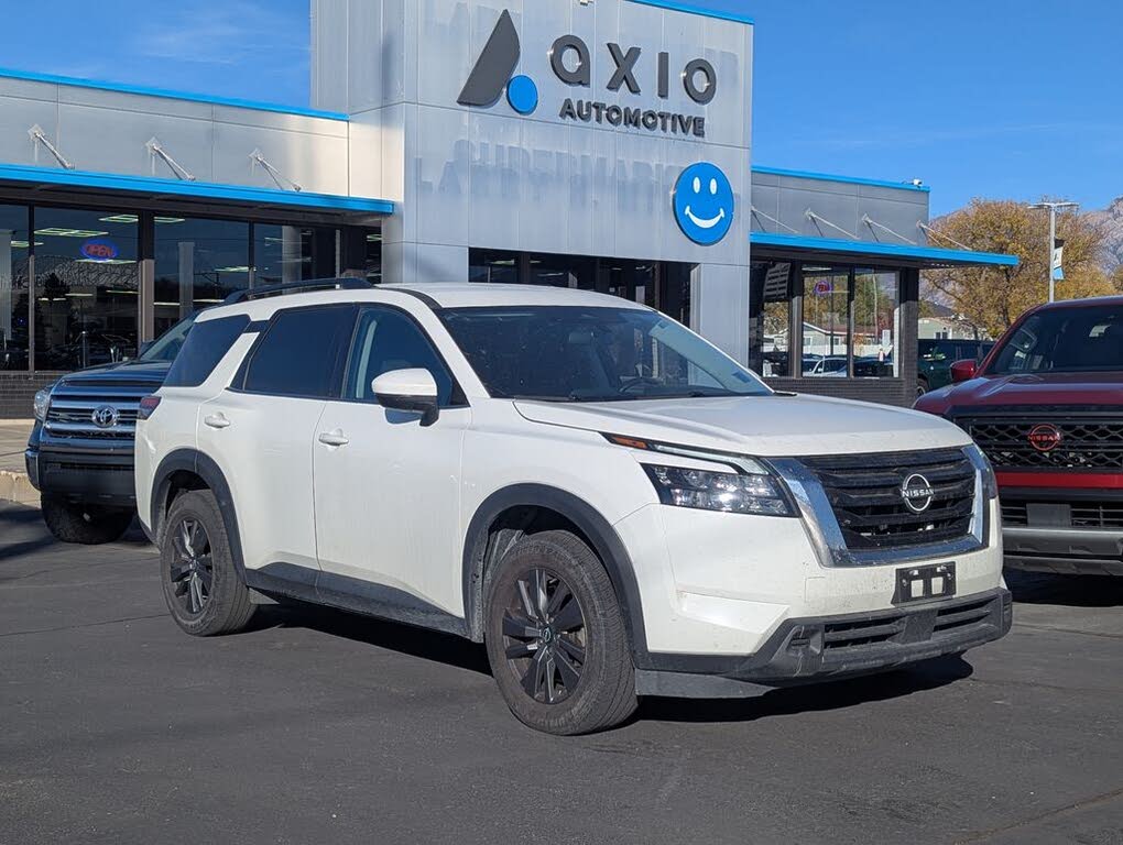 2023 Nissan Pathfinder SV 4WD