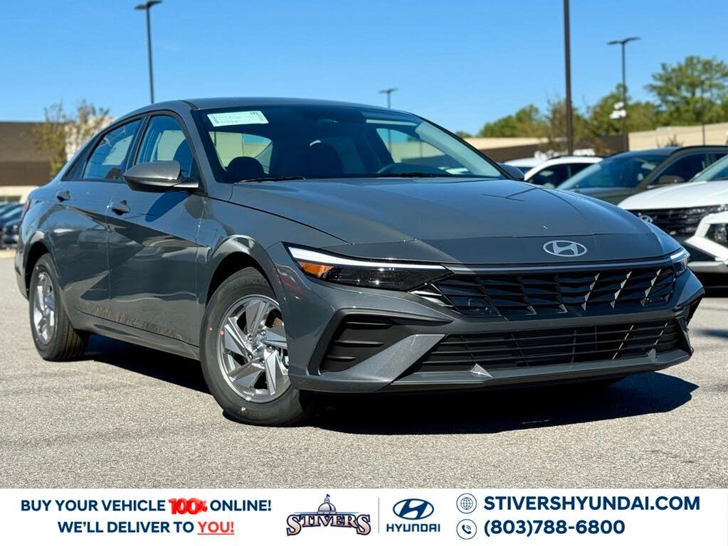 2026 Hyundai Elantra SE FWD