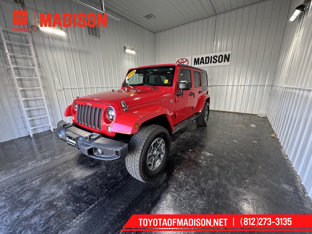 2014 Jeep Wrangler Unlimited Sahara 4WD