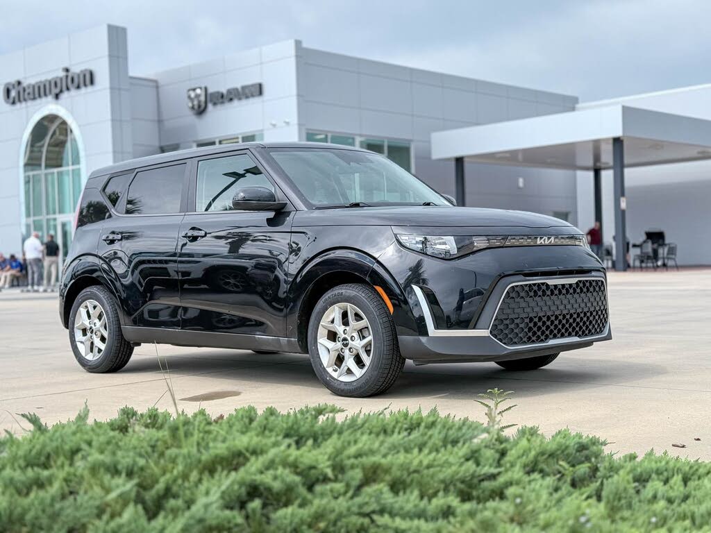 2023 Kia Soul LX FWD
