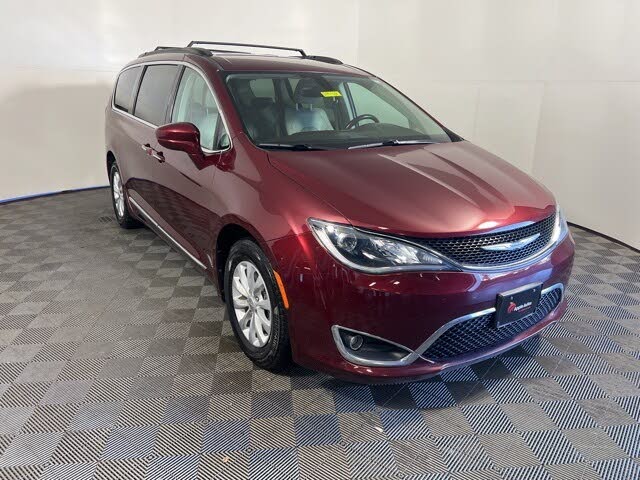 2017 Chrysler Pacifica Touring L FWD