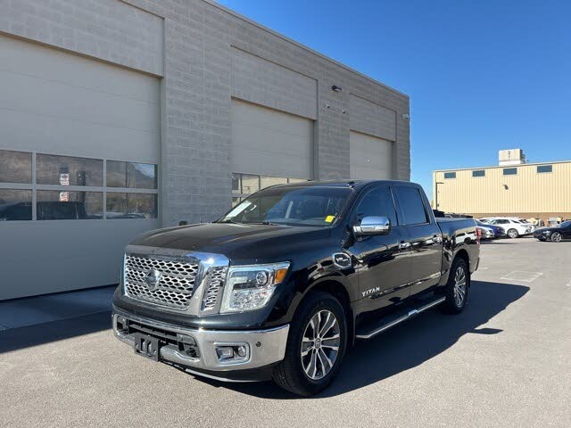 2017 Nissan Titan SL Crew Cab