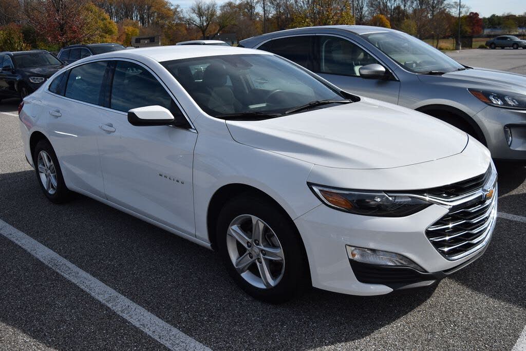 2024 Chevrolet Malibu LT with 1LT FWD