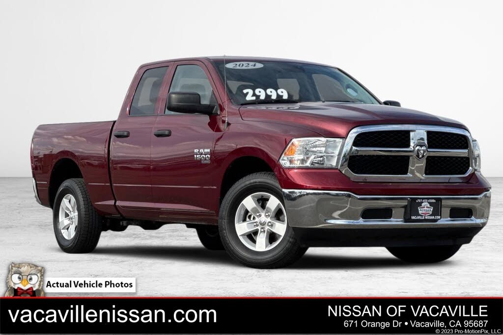 2024 RAM 1500 Classic SLT Quad Cab 4WD