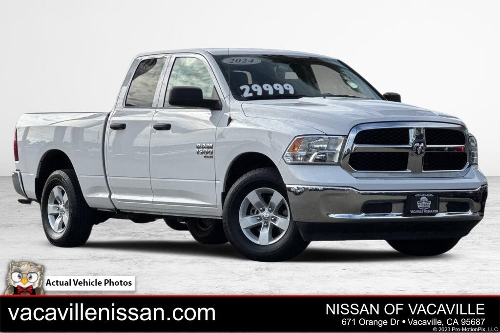 2024 RAM 1500 Classic SLT Quad Cab 4WD
