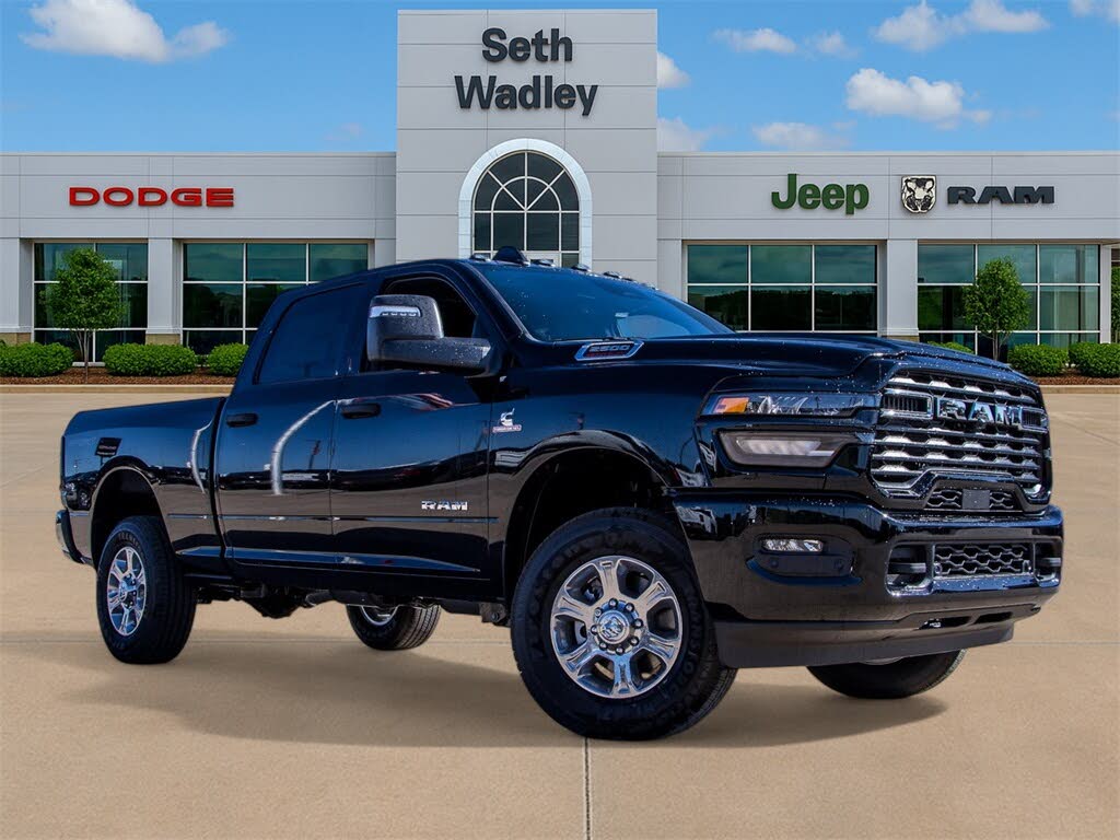 2025 RAM 2500 Big Horn Crew Cab 4WD