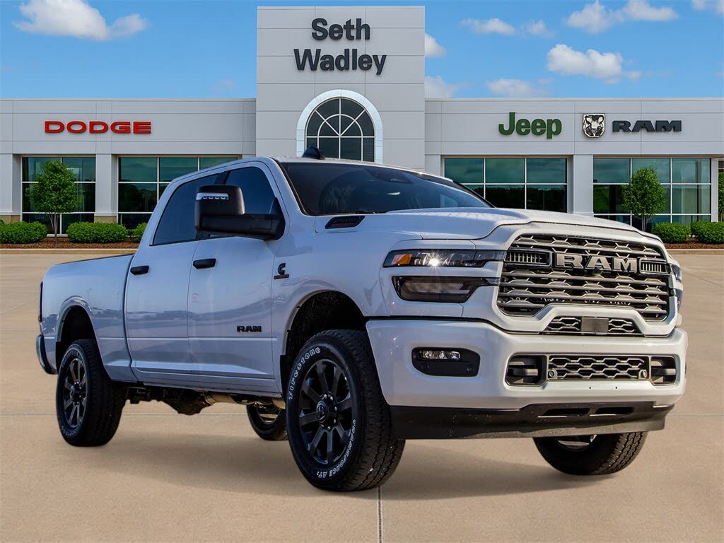2025 RAM 2500 Big Horn Crew Cab 4WD